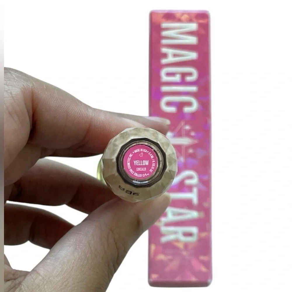 Jeffree Star Magic Star Liquid Concealer Color Corrector
